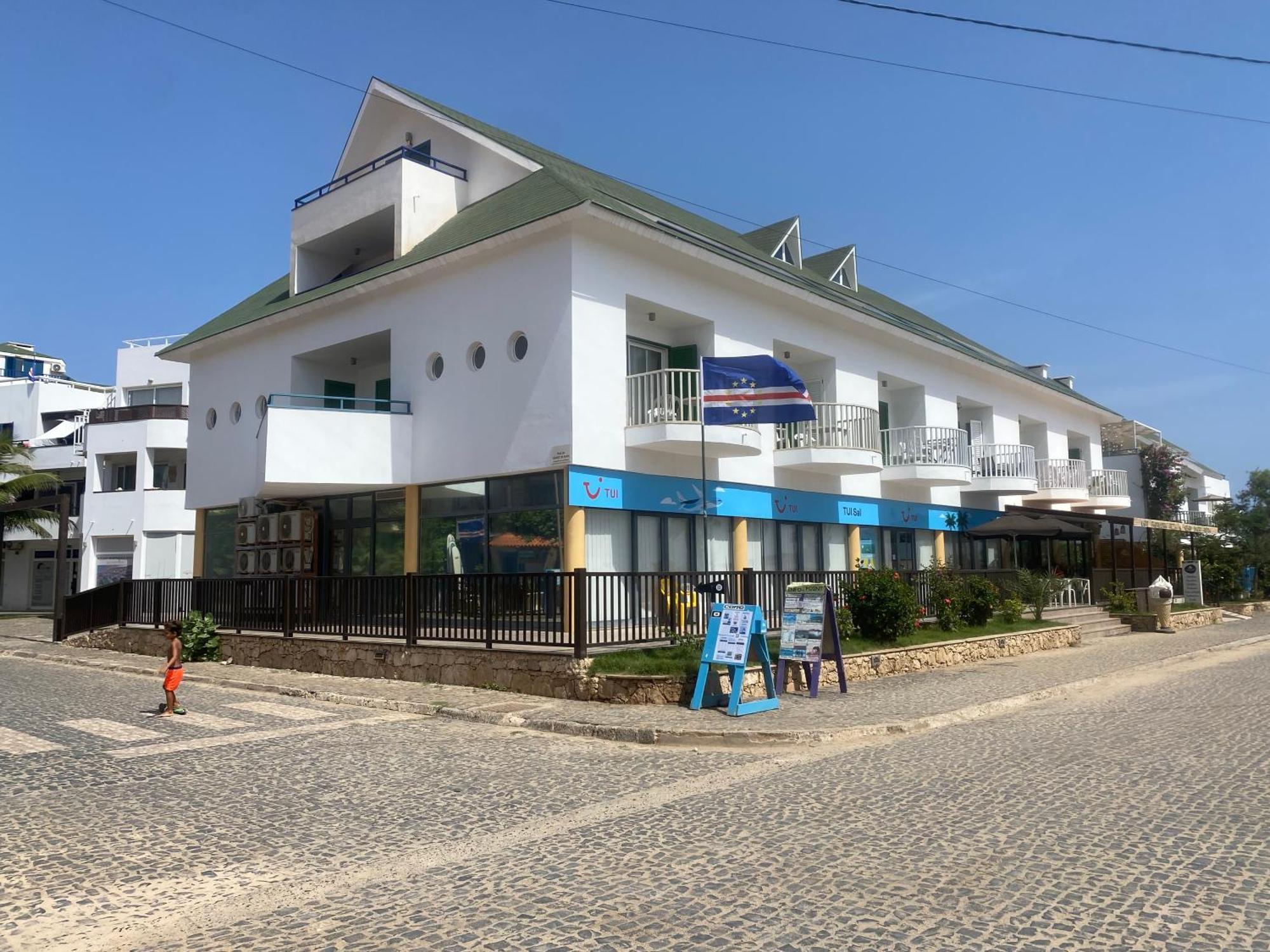 Leme Bedje - By Bobbywashere Santa Maria Exterior photo